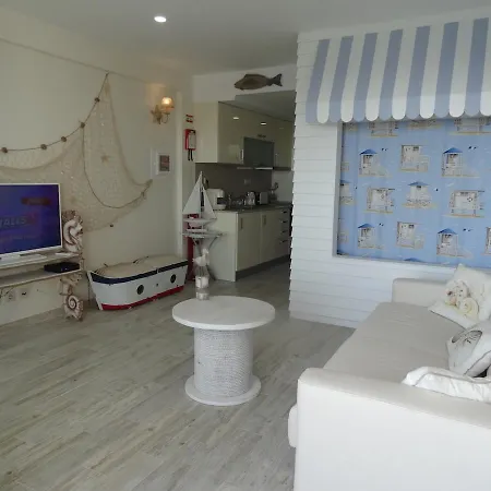 Appartamento Akisol Iii